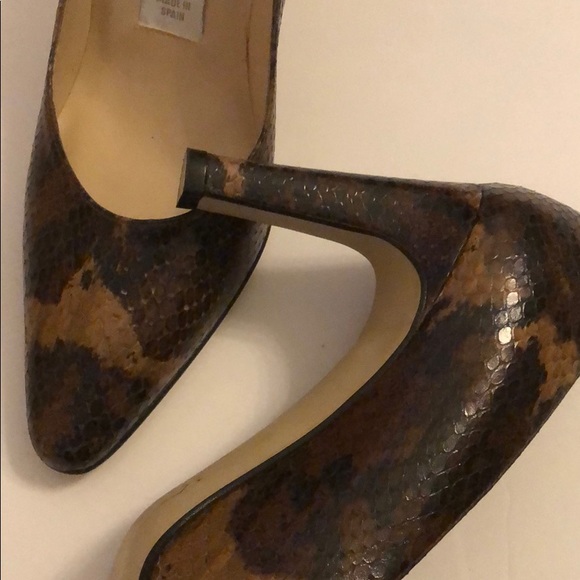 Jones New York shoes. Snake skin color brown 7 1/2 - Picture 6 of 6